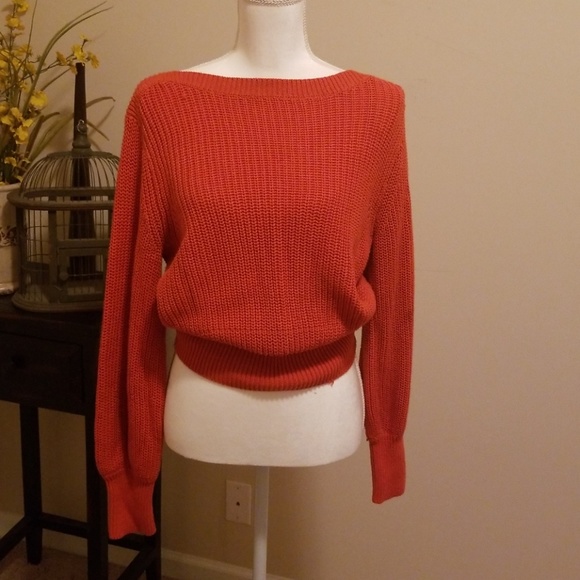 H&M Sweaters - H&M burnt orange sweater